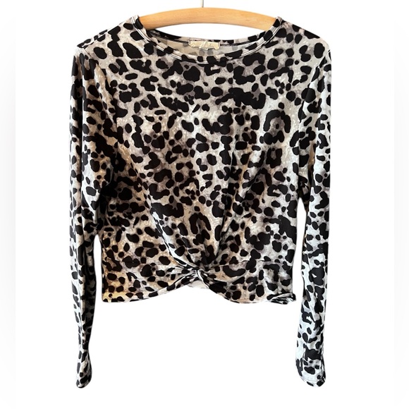 Pie In The Sky Twist Front Leopard Print Top Long Sleeve Sz L Stretch Lt Weight - Picture 1 of 4